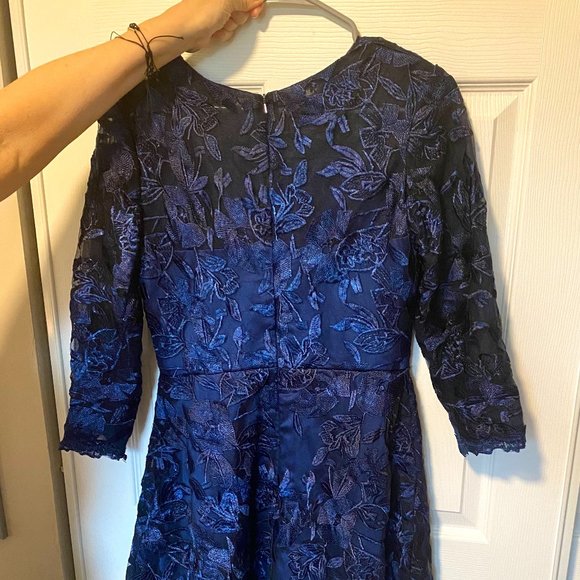 Brand New A-Line Mother of the Bride Dress Elegant Jewel Neck Tea Length Lace - Picture 5 of 6